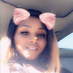 Meet your Posher, Kiana